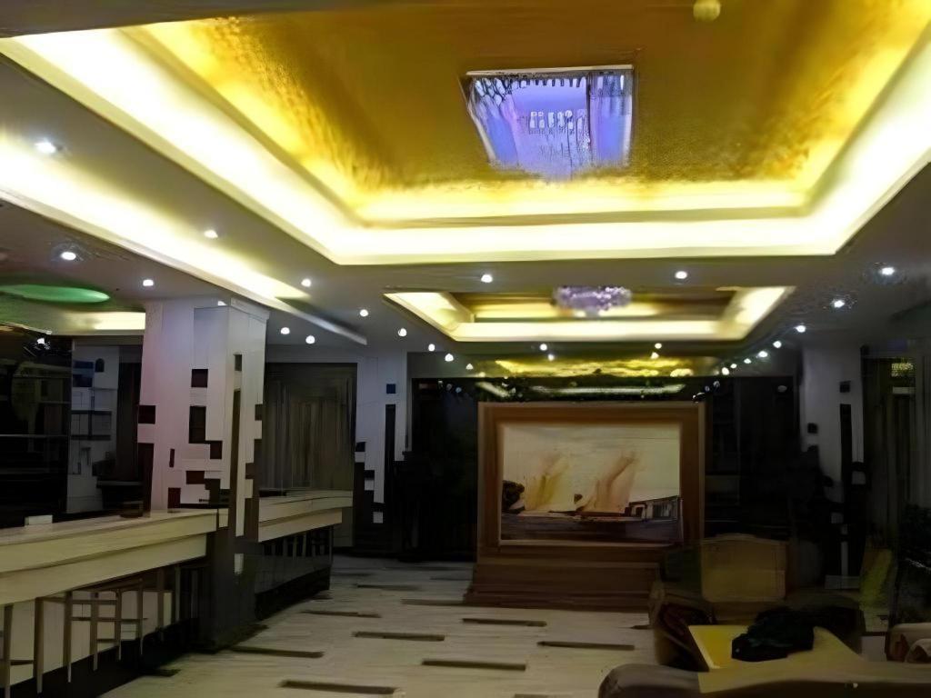 Airport Liwan Hotel Guangzhou Exteriör bild