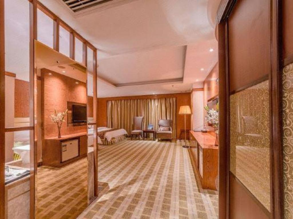Airport Liwan Hotel Guangzhou Exteriör bild